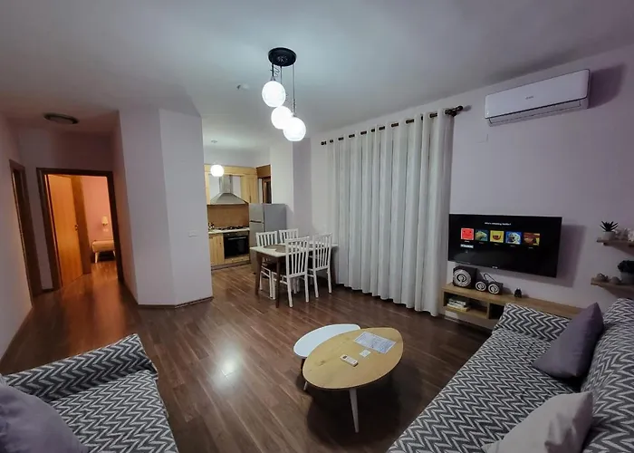 Centerbestview Of Апартаменты Тирана